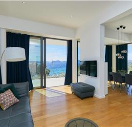 6 Bedroom Seafront Villa with Pool near Slano, Sleeps 12-14